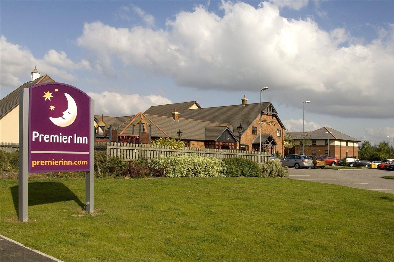 Premier Inn Barnsley Wombwell Ngoại thất bức ảnh