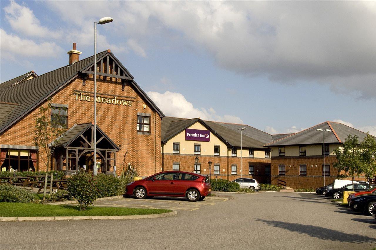 Premier Inn Barnsley Wombwell Ngoại thất bức ảnh