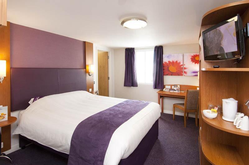 Premier Inn Barnsley Wombwell Ngoại thất bức ảnh